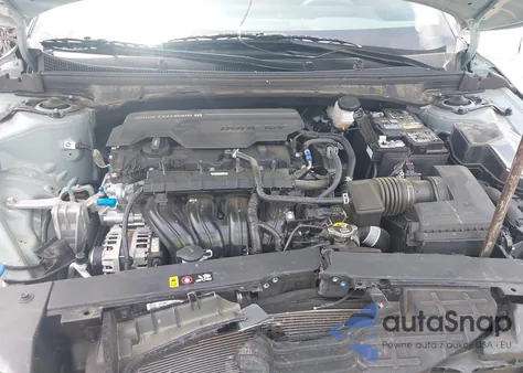 2025 Kia K4 Lxs из США, поврежденный, VIN 3KPFT4DE8SE041047